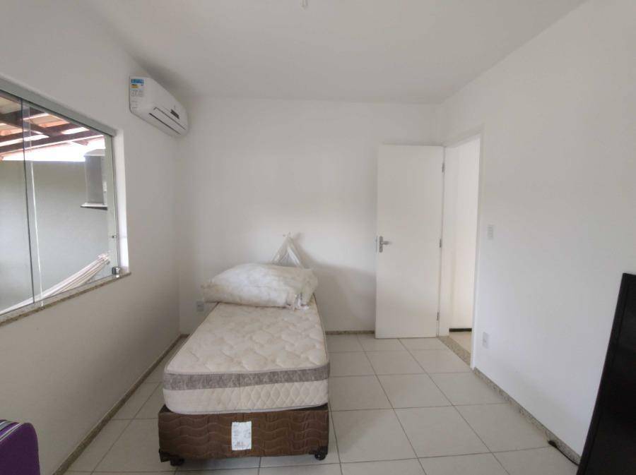 Casa em Buraquinho - foto 3